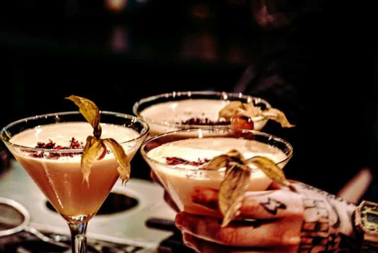 seattle cocktail bars