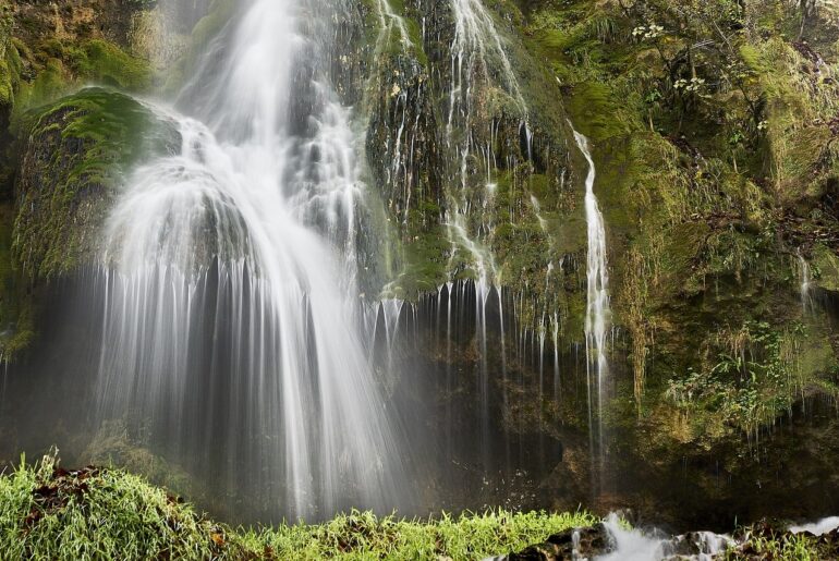 Bend Waterfalls